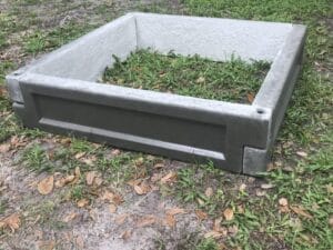 This is a picture of one-bed block garden box setup concrete from ABDMOLDS.COM