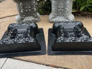 Noble Concrete Bench Leg Mold Set