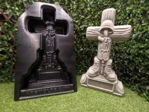 Concrete battlefield cross statue and reusable mold from ABSMolds.com